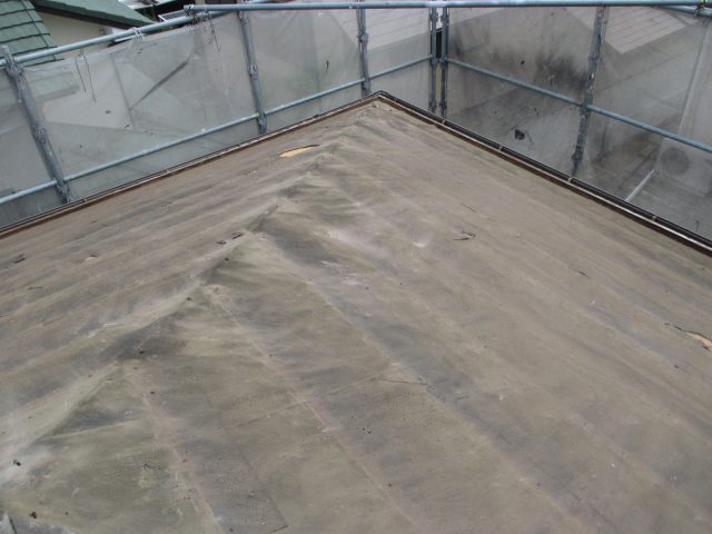 播磨町でセメント瓦を外した後の防水シート